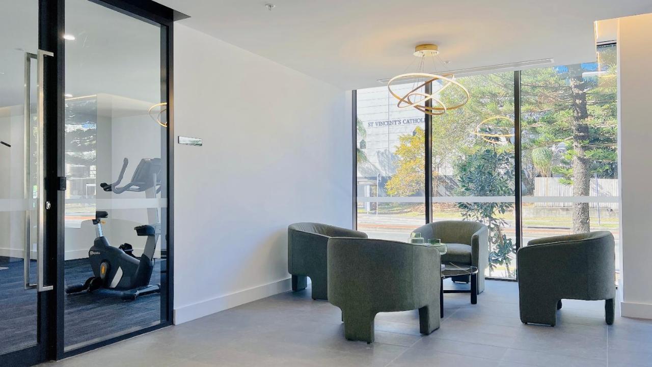 E.S. Surfers Paradise Apartment Gold Coast Exterior photo