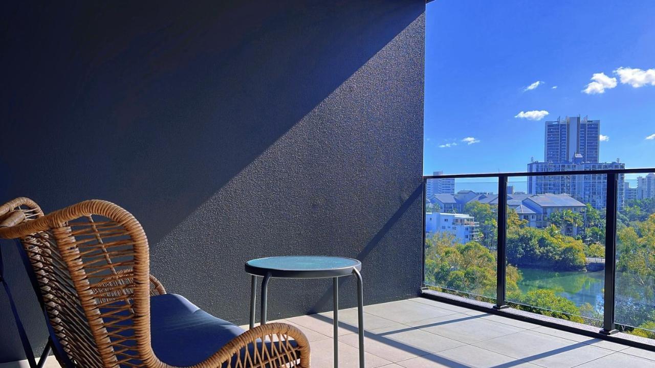 E.S. Surfers Paradise Apartment Gold Coast Exterior photo